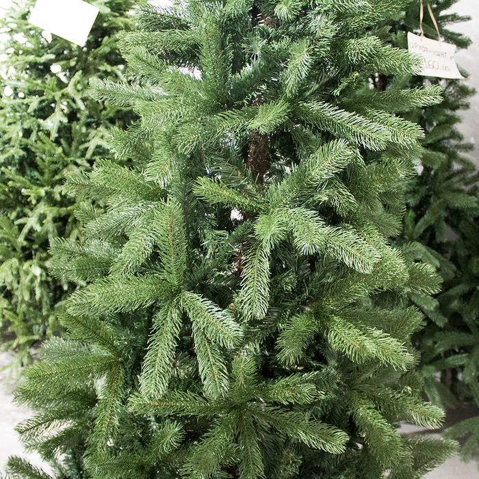 CHRISTMAS TREE HINGED SLIM 240cm