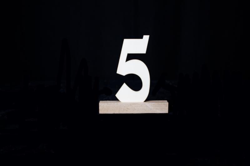 Wooden number 0 - Deventor